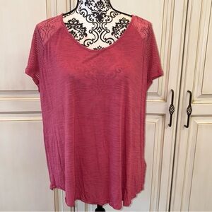 Cable & Gauge Woman Size 1X Pink V-Neck Short Sleeve Shirt with Sheer Sleeves